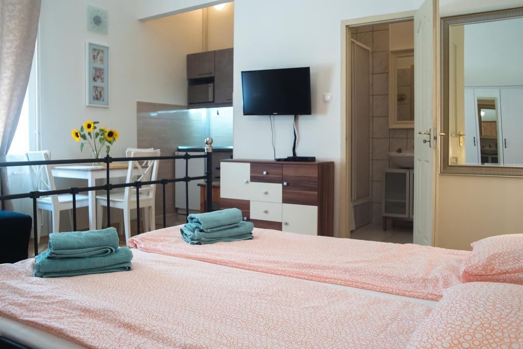 Friendly Home In The Center Budapest Bagian luar foto