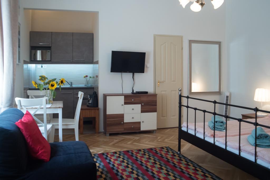 Friendly Home In The Center Budapest Bagian luar foto