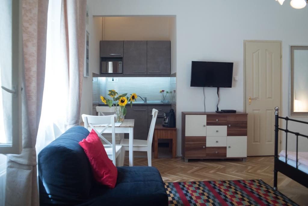 Friendly Home In The Center Budapest Bagian luar foto