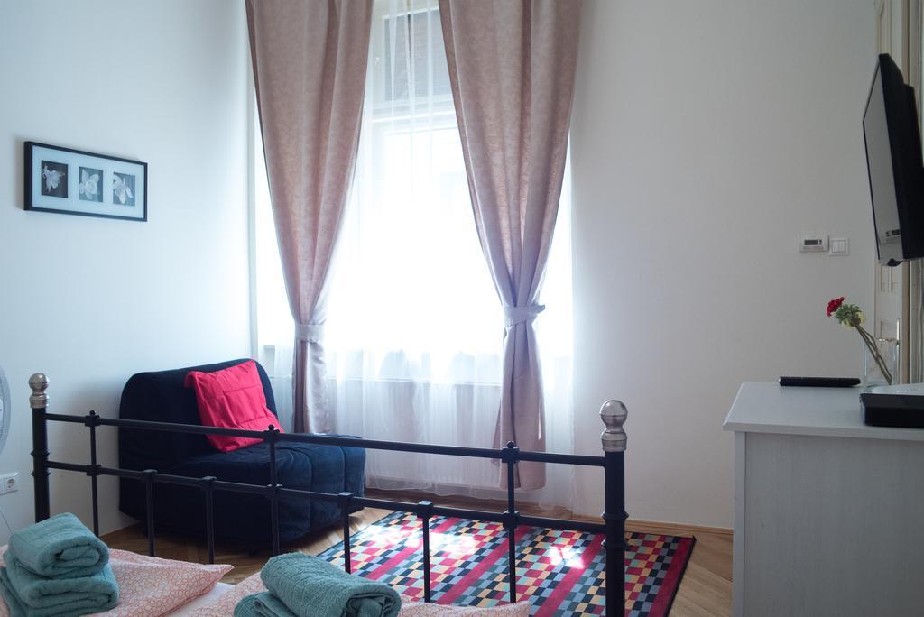 Friendly Home In The Center Budapest Bagian luar foto