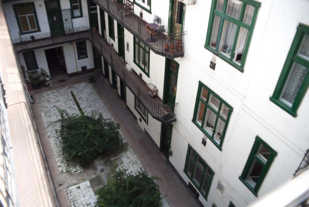 Friendly Home In The Center Budapest Bagian luar foto