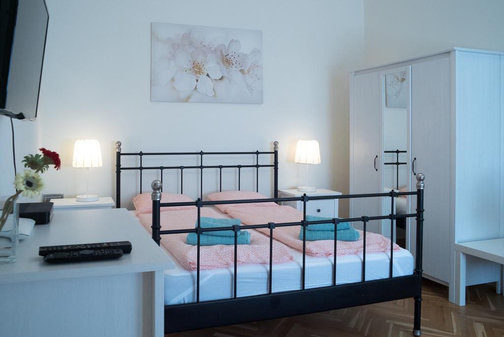 Friendly Home In The Center Budapest Bagian luar foto